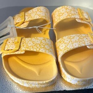 Shade & Shore Yellow Floral Sandals